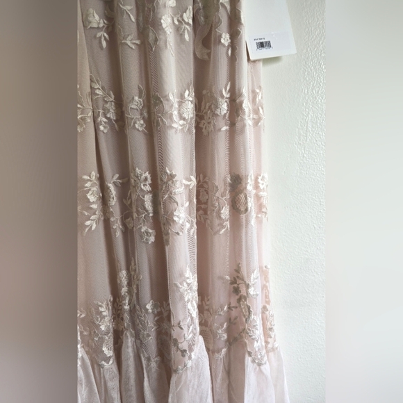 NWT! Mac Duggal, Embroidered Ruffled Sleeve Midi Dress,Blush,Size 10, MSRP $498 - Picture 7 of 11